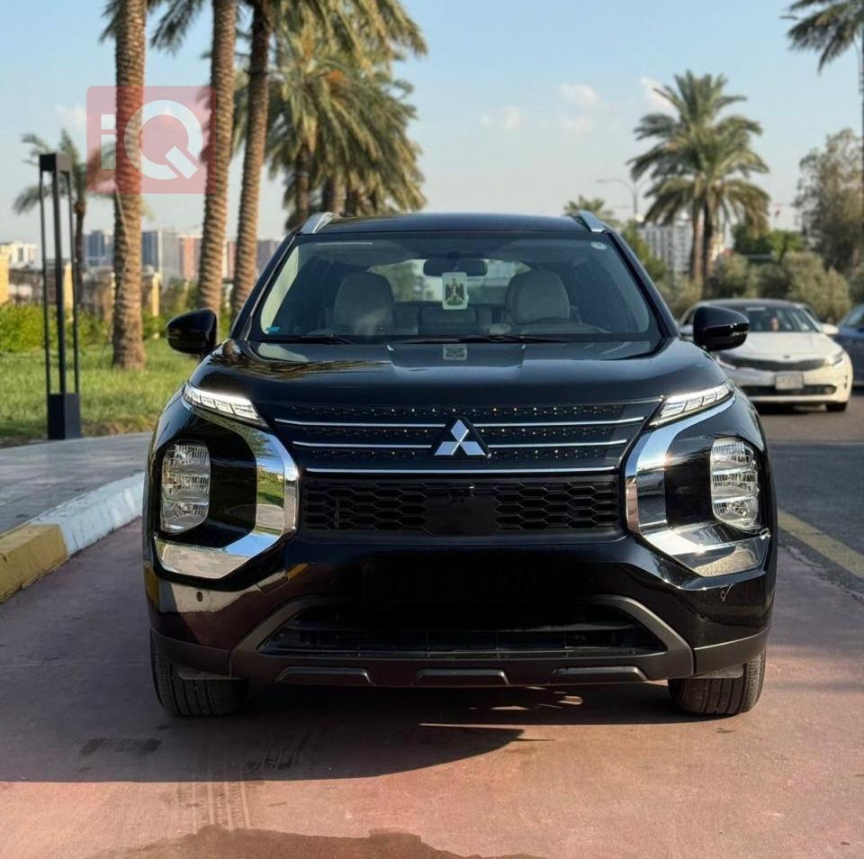 ميتسوبيشي اوتلاندر